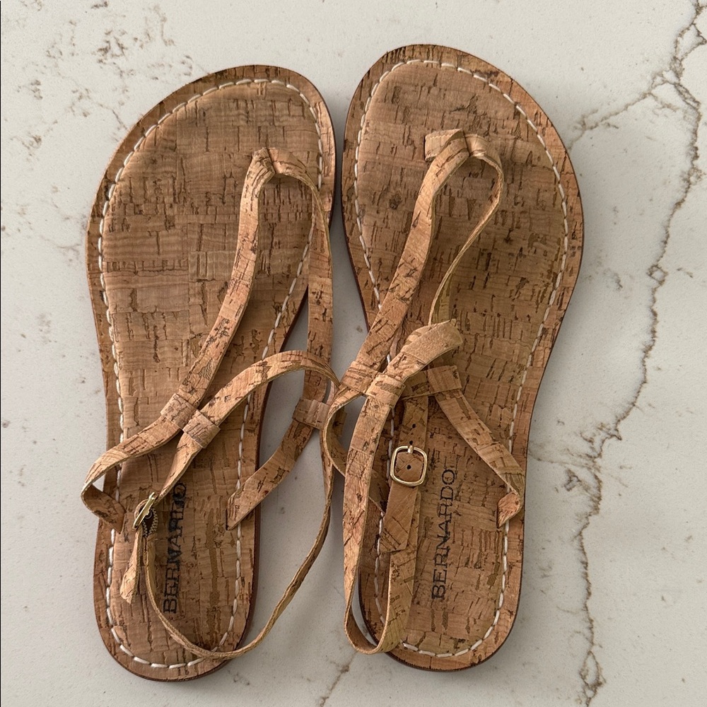 Bernardo Size 9 Cork look Tan Thong Sandals with back adjustable Strap